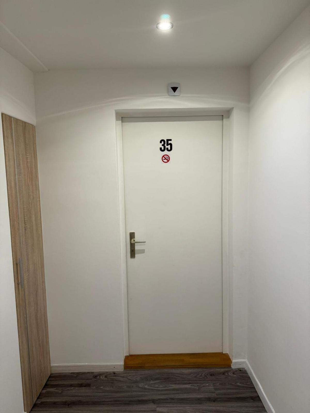 Haus Zum Ruetli Apartman Chur Szoba fotó