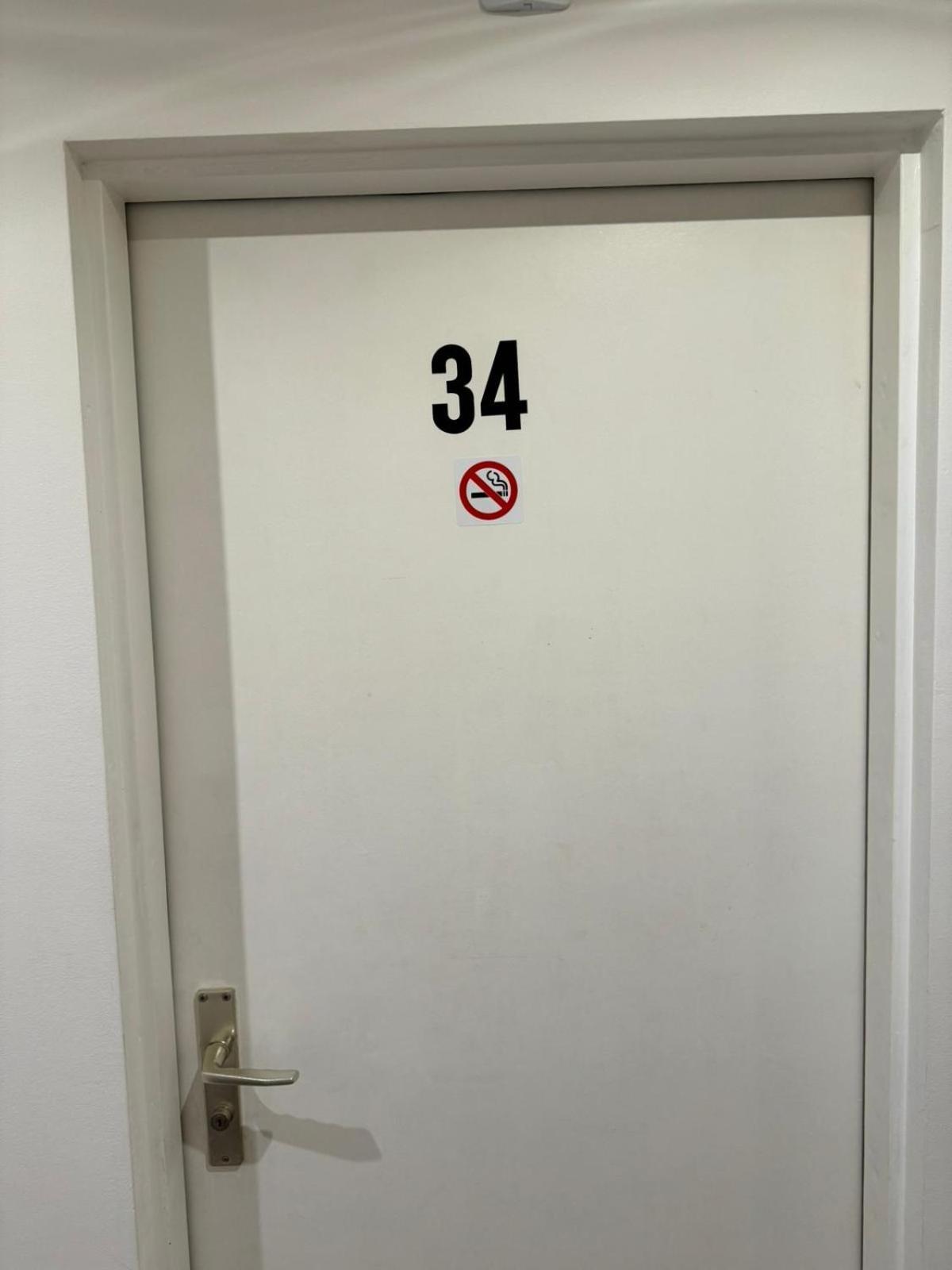 Haus Zum Ruetli Apartman Chur Szoba fotó