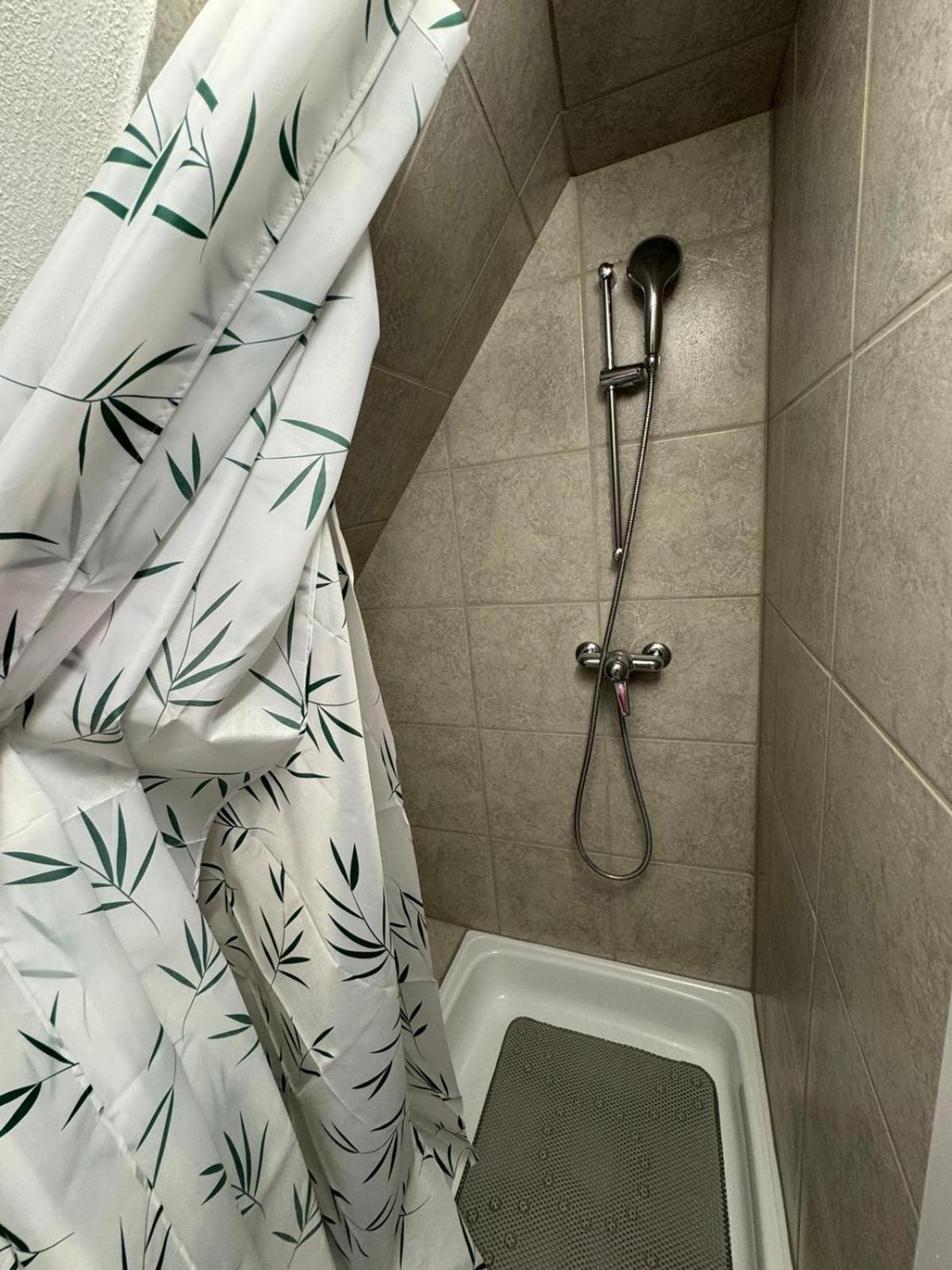 Haus Zum Ruetli Apartman Chur Szoba fotó